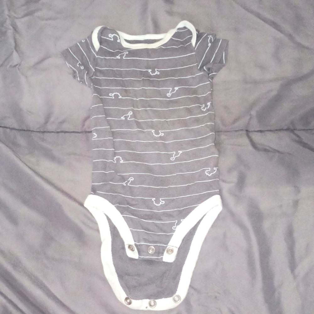 Carters 0-3m Dino onsie